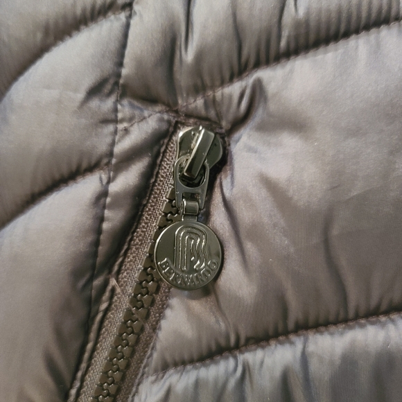 Bernardo Puffer Coat - Picture 5 of 9